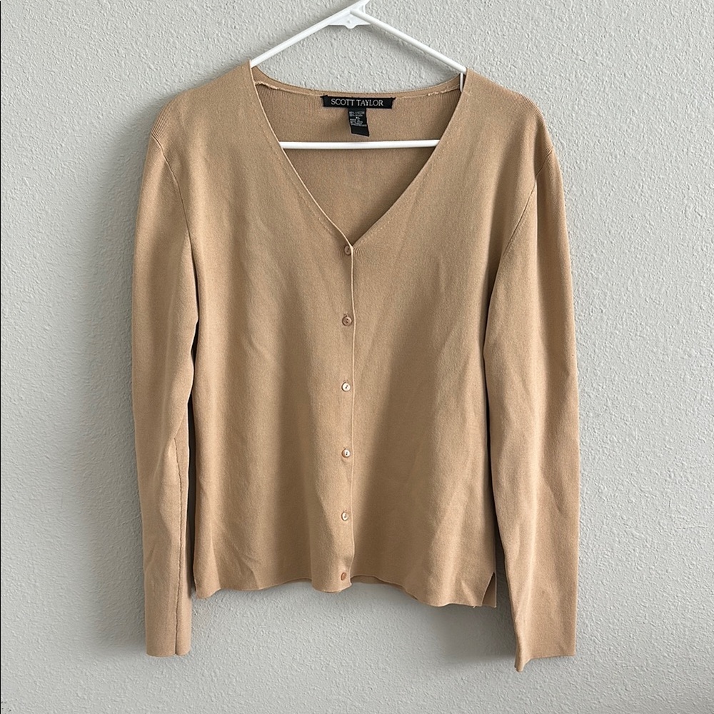 Scott Taylor XL beige long sleeve cardigan